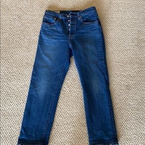 Woman’s Levi 501 High waist crop jeans